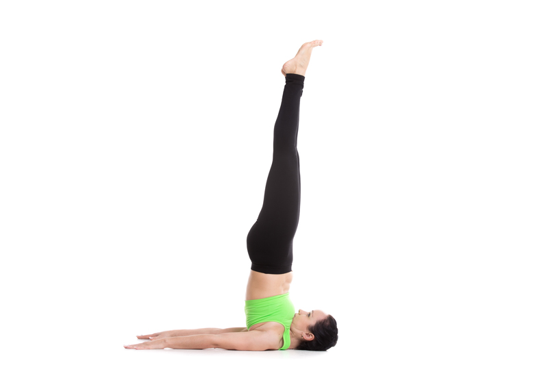ساروانگ اسانا Sarvāṅgāsana
